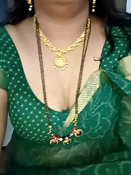 Snapshot of Niharika555 chatting on May 12, 6:05 pm Niharika555 online show from May 12, 6:05 pm