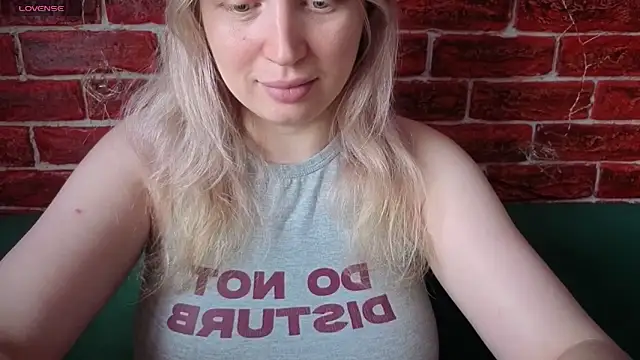 CitrusBlissss online show from April 16, 9:43 am