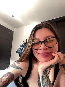 KoraSweett online show from January 8, 7:05 pm