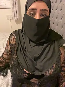 Pari Persianbaddie6 online show from April 13, 1:00 am