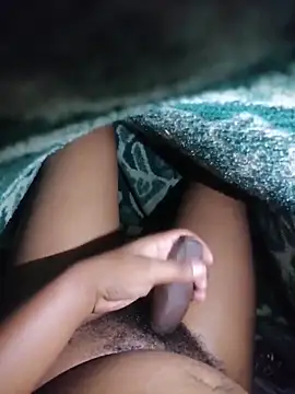 ipipiElikhulu1632 online show from April 18, 5:00 am