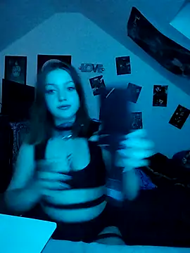 Snapshot of Amatrice_X chatting on May 5, 8:39 pm Amatrice X online show from May 5, 8:39 pm