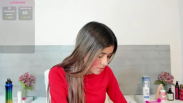 Snapshot of sunnyWhitee chatting on April 20, 7:15 pm sunnyWhitee online show from April 20, 7:15 pm