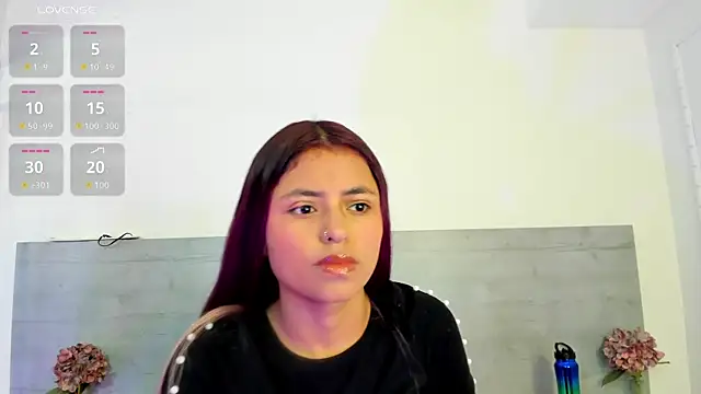 Snapshot of sunnyWhitee chatting on May 22, 7:08 pm sunnyWhitee online show from May 22, 7:08 pm