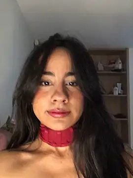 Snapshot of SelinaCatt_ chatting on November 15, 4:21 am SelinaCatt online show from November 15, 4:21 am