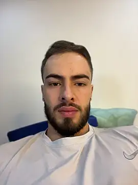 MaxDell online show from April 8, 7:03 pm