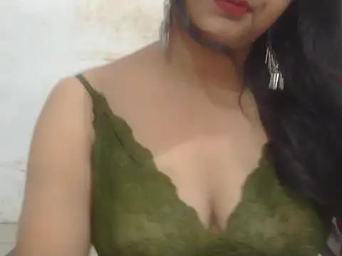 Snapshot of POOJA_199 chatting on June 26, 6:40 am POOJA 199 online show from June 26, 6:40 am