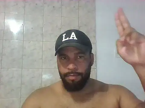 Snapshot of OliveiraSeven chatting on April 30, 8:57 pm OliveiraSeven online show from April 30, 8:57 pm