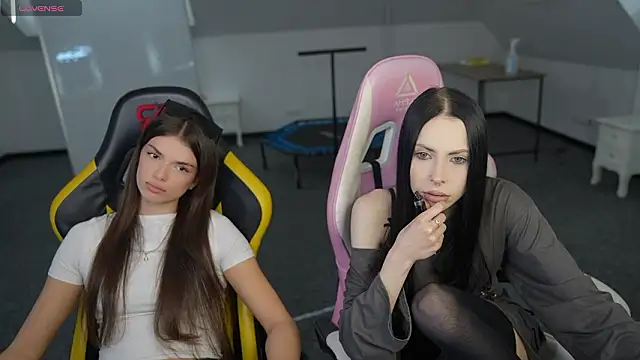 Snapshot of VivianSweet_ chatting on March 4, 11:27 am VivianSweet online show from March 4, 11:27 am