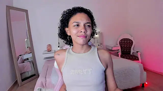 Snapshot of aitana_kahlo chatting on November 28, 7:38 pm aitana kahlo online show from November 28, 7:38 pm