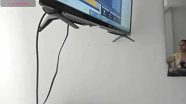 Snapshot of Lady_miss___ chatting on February 3, 12:43 pm Lady miss online show from February 3, 12:43 pm