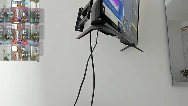 Snapshot of Lady_miss___ chatting on February 11, 11:59 am Lady miss online show from February 11, 11:59 am