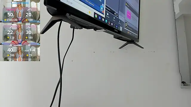 Snapshot of Lady_miss___ chatting on February 12, 12:22 pm Lady miss online show from February 12, 12:22 pm