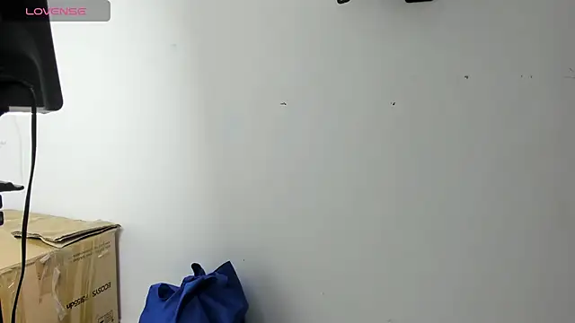 Snapshot of Lady_miss___ chatting on May 7, 12:32 pm Lady miss online show from May 7, 12:32 pm