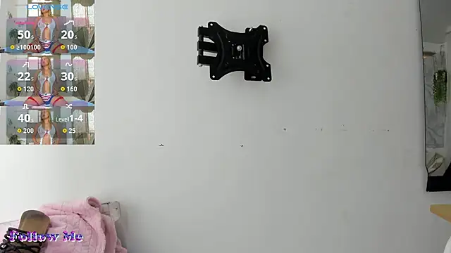 Snapshot of Lady_miss___ chatting on July 7, 11:47 am Lady miss online show from July 7, 11:47 am