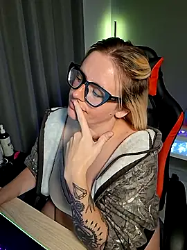 Charlies world online show from September 13, 7:24 pm