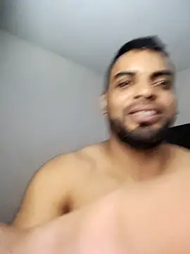 Snapshot of Tonyhorse23 chatting on December 14, 8:35 pm Tonyhorse23 online show from December 14, 8:35 pm