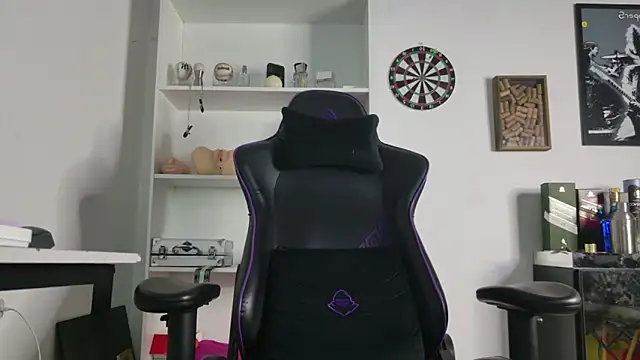 aaron nvk online show from March 1, 5:31 am