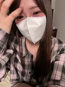 MOEMOE-Q online show from May 2, 3:28 pm