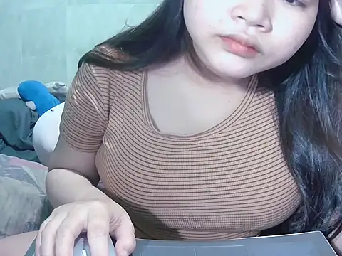 Lily3322 online show from February 11, 3:11 am