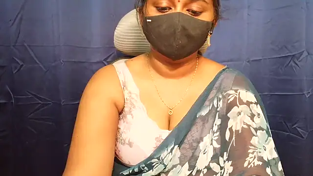 Snapshot of Pavani-Sexy chatting on July 1, 4:29 pm Pavani-Sexy online show from July 1, 4:29 pm