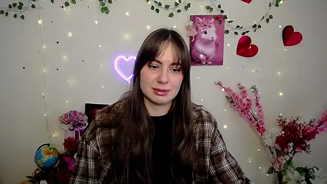 Amanda Bright  online show from March 6, 8:22 am