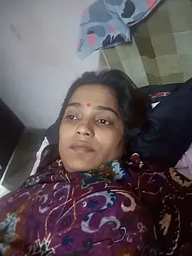 Snapshot of Trisha_71 chatting on May 14, 5:47 am Trisha 71 online show from May 14, 5:47 am