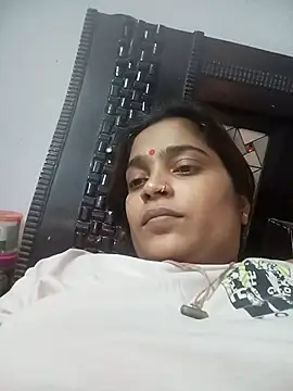 Snapshot of Trisha_71 chatting on May 16, 9:17 am Trisha 71 online show from May 16, 9:17 am