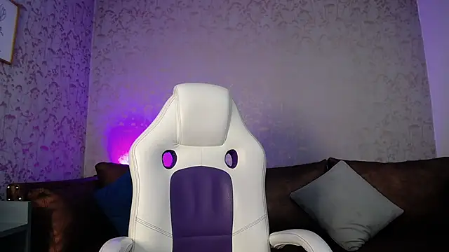 JuanKFit 45 online show from April 10, 4:50 am