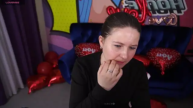 CraveeDoll online show from February 10, 1:48 pm