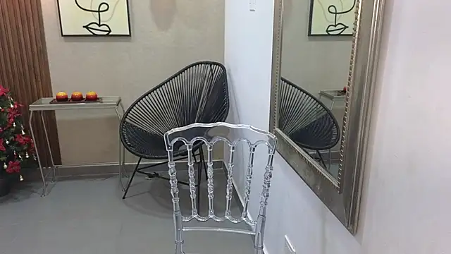 Snapshot of Lia_Mar_ chatting on December 3, 6:06 pm Lia Mar online show from December 3, 6:06 pm