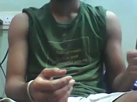 Snapshot of sunny26814 chatting on December 15, 7:18 pm sunny26814 online show from December 15, 7:18 pm