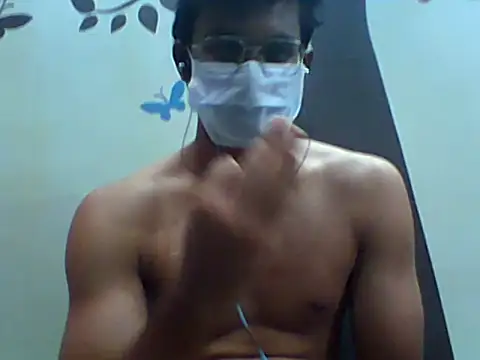 Snapshot of sunny26814 chatting on April 12, 8:14 pm sunny26814 online show from April 12, 8:14 pm