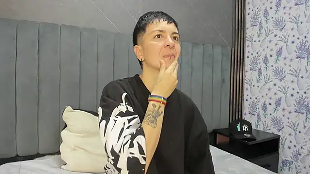  Hannah Hot online show from November 30, 1:31 am