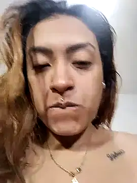 Snapshot of shanell_saenz chatting on September 18, 11:18 pm shanell saenz online show from September 18, 11:18 pm