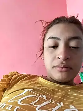 Snapshot of shanell_saenz chatting on November 13, 1:21 pm shanell saenz online show from November 13, 1:21 pm