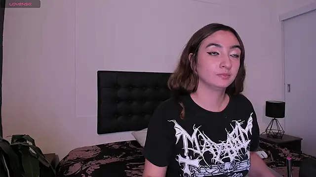 Alice Dickinssonn online show from November 20, 12:38 pm