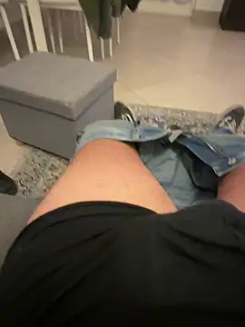 Snapshot of bomber126 chatting on October 24, 7:21 pm bomber126 online show from October 24, 7:21 pm