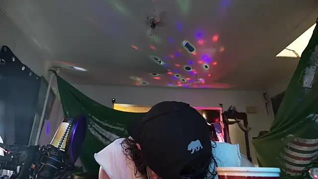 Snapshot of MasterDaddyCool chatting on October 17, 1:35 pm MasterDaddyCool online show from October 17, 1:35 pm