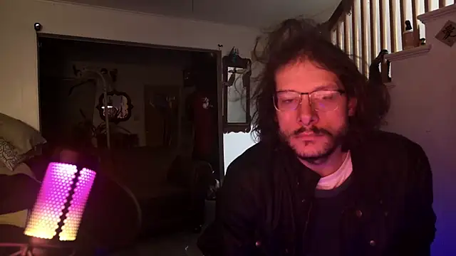 Snapshot of MasterDaddyCool chatting on November 17, 11:10 pm MasterDaddyCool online show from November 17, 11:10 pm