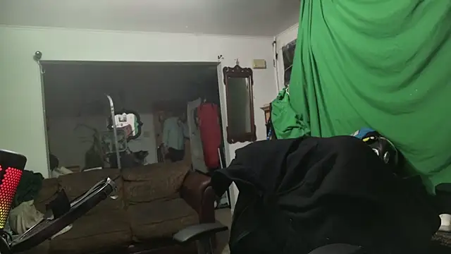 MasterDaddyCool online show from March 6, 9:39 am