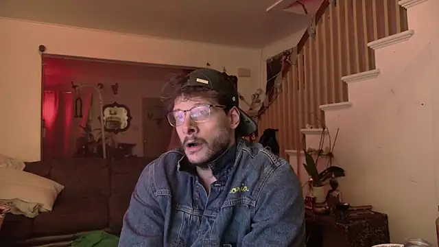 MasterDaddyCool online show from May 3, 7:03 am