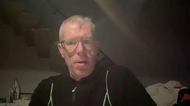 choupipat1 online show from October 2, 5:25 am