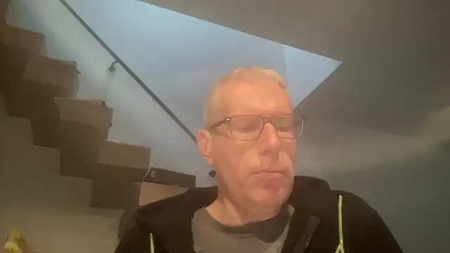 choupipat1 online show from March 7, 6:54 am