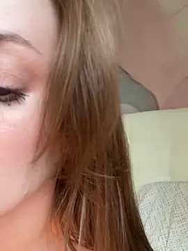 Snapshot of Rosie_Holmes_ chatting on September 21, 11:23 am Rosie Holmes  online show from September 21, 11:23 am