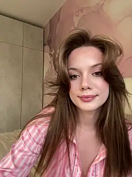 Snapshot of Rosie_Holmes_ chatting on October 4, 12:47 pm Rosie Holmes  online show from October 4, 12:47 pm