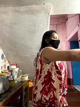 Snapshot of Priyajaanbaby chatting on September 19, 5:42 am Priyajaanbaby online show from September 19, 5:42 am