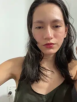 Snapshot of LilyThea chatting on October 23, 11:57 pm LilyThea online show from October 23, 11:57 pm