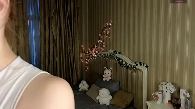 Juuulia  online show from December 15, 12:31 pm