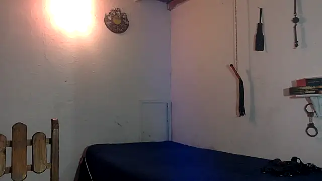 indomitaFox online show from February 28, 3:07 am